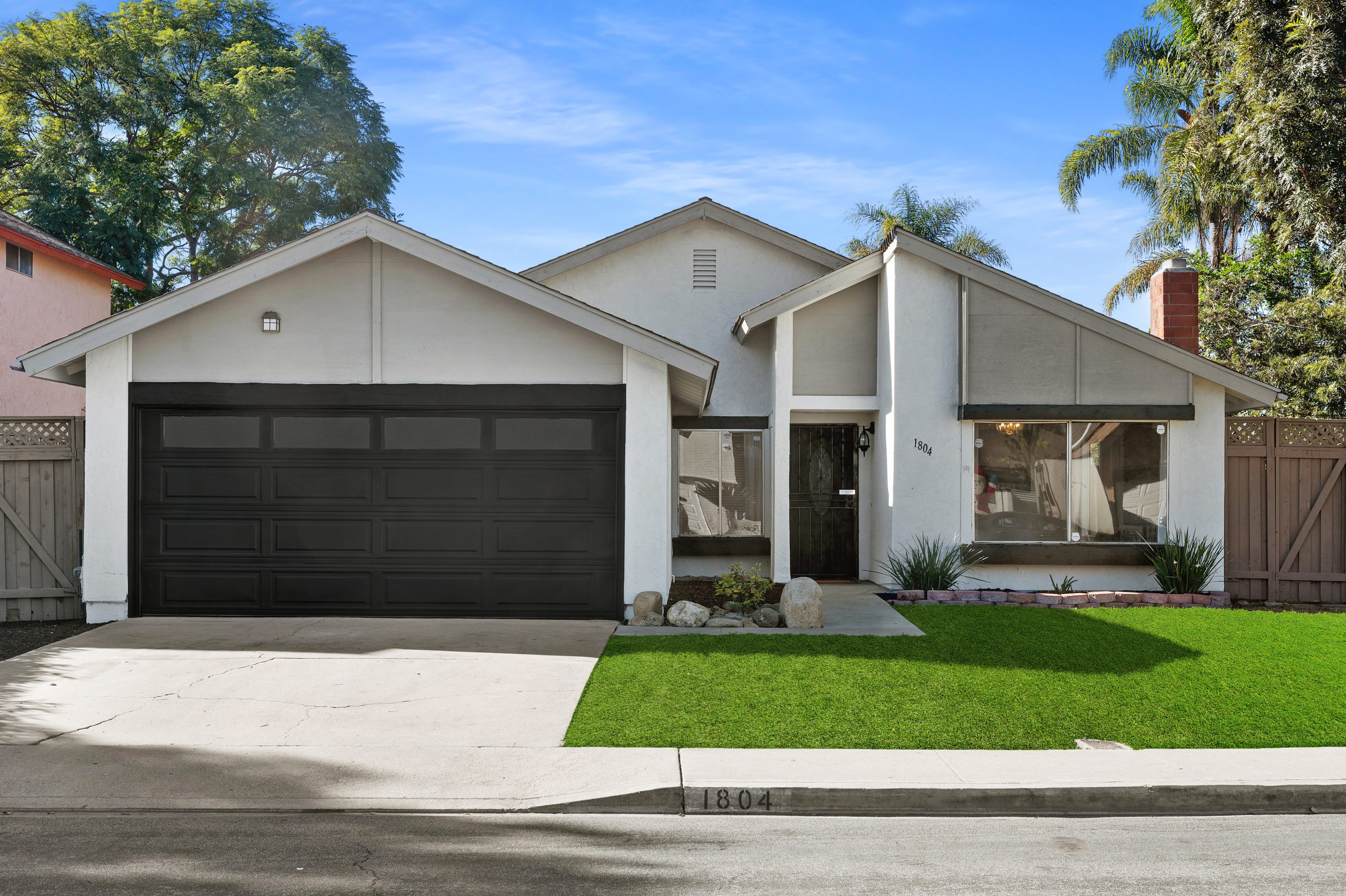 185086_185086_185086-EI-106